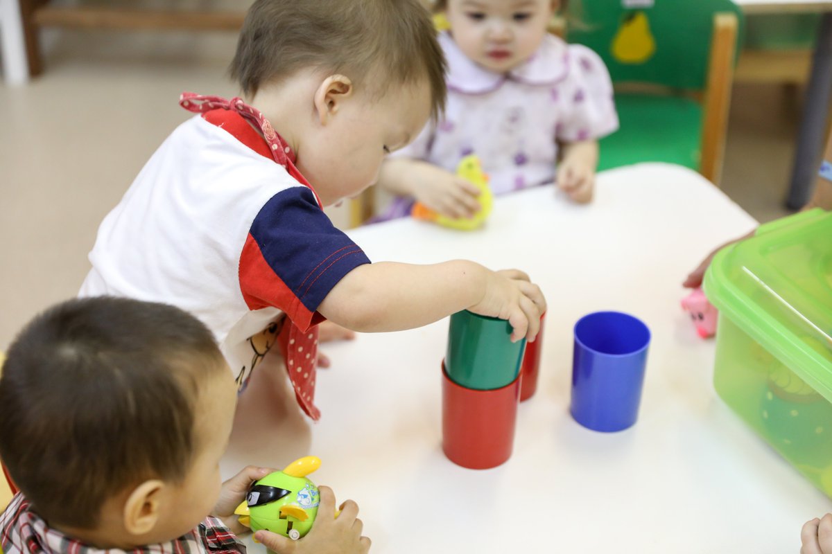 В ДЕТСКИХ САДАХ НЕНЕЦКОГО ОКРУГА ОБЪЯВЛЕН ДОНАБОР
Ряд мест в детских садах остался невостребованным. В частности, свободные места для детей в возрасте от 1 года до 3 лет появились в саду «Теремок», для более старших – от 3 до 4 лет – есть места в «Кораблике», «Ромашке» и «Сказке»
