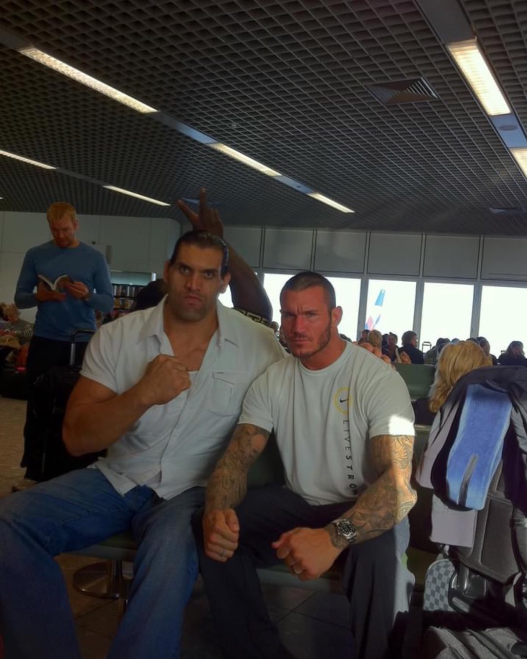 Happy Birthday  !! 

Here\s An Unseen Pic Of & The Great Khali. 