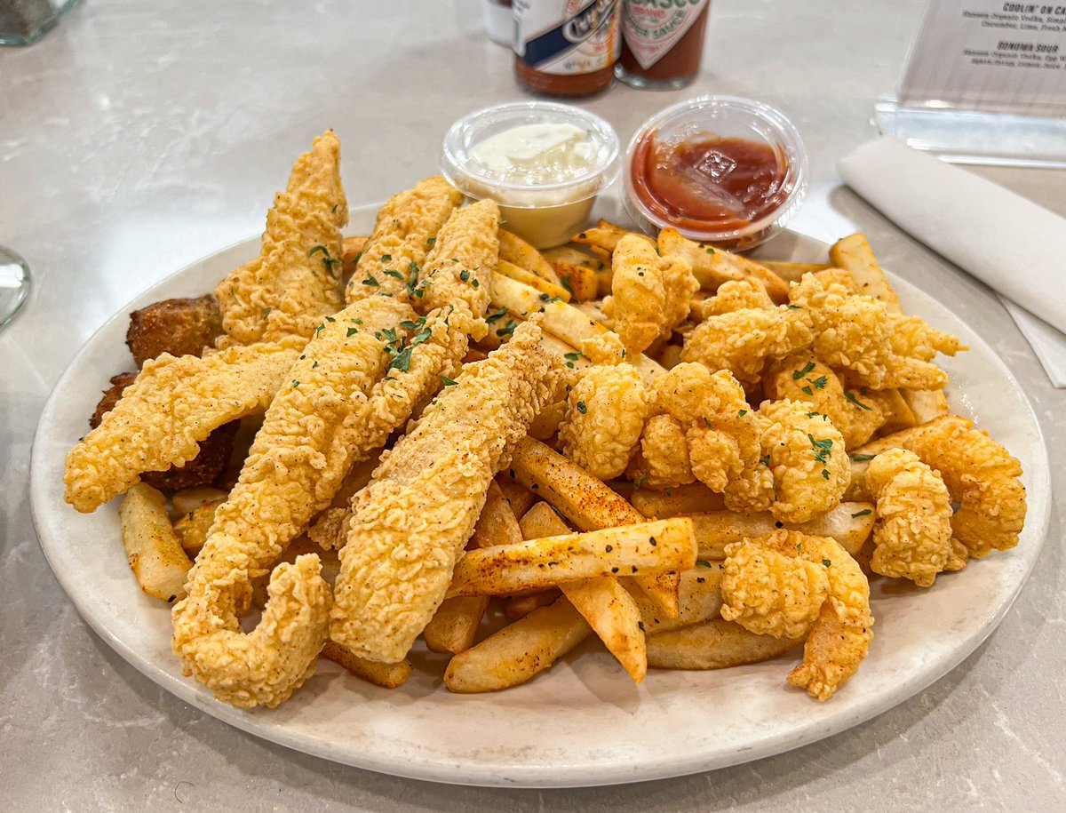 EricHP_'s tweet photo. New Orleans was amazing ๐! From the scenery, to the great people and of course the tasty food! More pics to come! #xerocon2022 #NOLA #corpayone https://t.co/2BPWGXxZog