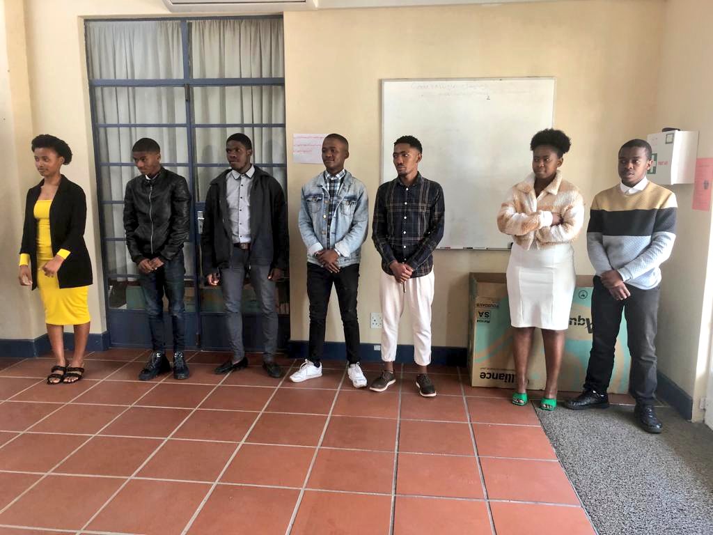 Code_Telligence's tweet photo. We have raised R11 550 so far, left with only 8 days then our campaign will be over. 
Please help us raise atleast R8 450 (R50s from 150 donors) would help us reach the R20k mark 🙏🏾 That would help us get a few 2nd hand laptops. 
Please follow the link:-
https://t.co/niemcqxwpj https://t.co/s1Pb7l4O3c