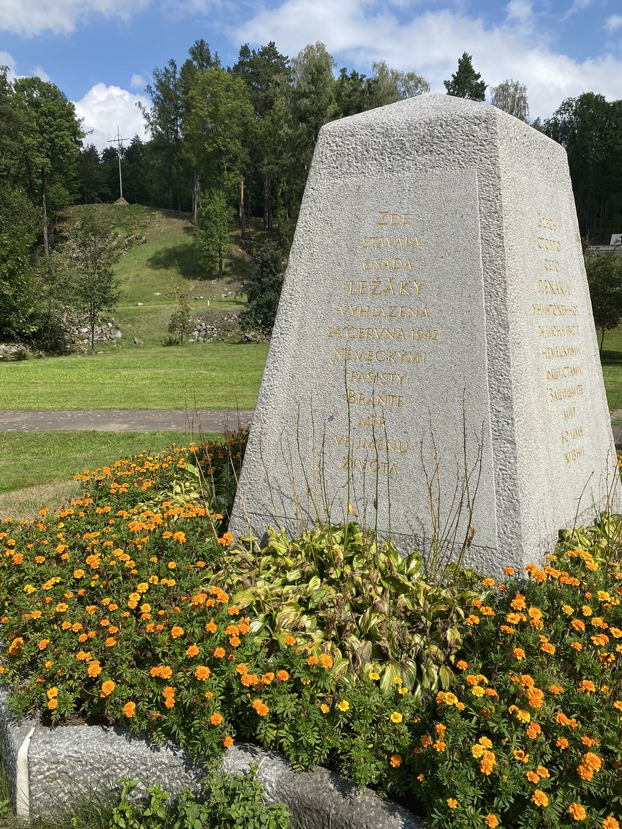 tony_ver2's tweet photo. Výlet k památníku Ležáky 27.08.2022
Tak trochu neprávem opomíjené místo…
#turistika #CzechRepublic #vylety #czechia #pardubickykraj #lezaky #heydrichiada #les #forest #lidicenejsoujedine #vernichtung #historie https://t.co/oEB3moOkgf