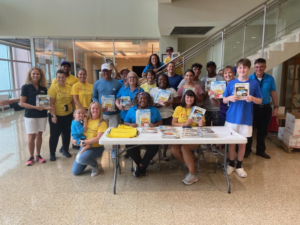 lwilliamsCSC's tweet image. Today was #Booksgiving 2022! @cscpbc provided books to teachers for their classrooms K-5. We had well over 500 teachers wrapped around our building starting at 7am! Thanks teachers for all that you do! So proud of my team for such a special event! @pbcsd