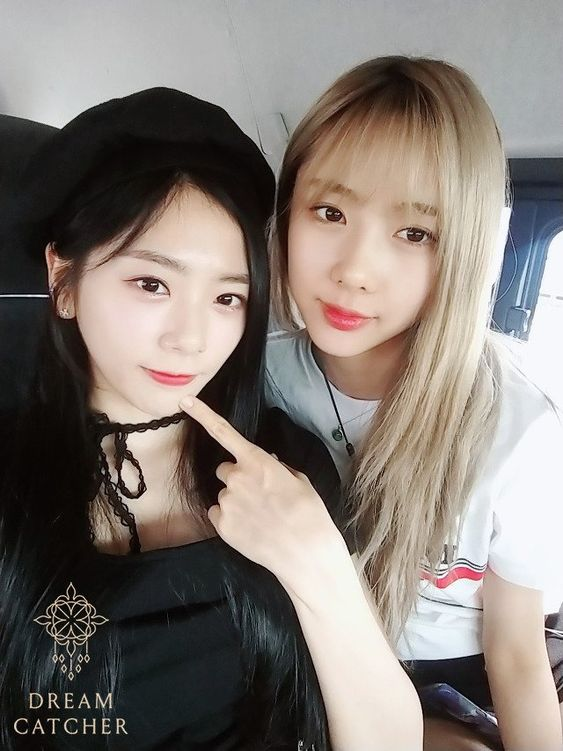forsomnia's tweet photo. ~ you’ve got a delivery: cat shaped doughnut and Milkshake + Jasmine

to: @moonstargayzing

from: anon
💌: "I freaking love your energy mooniee❤️ Keep it up, I love you❤️" https://t.co/xxUTrVVvMk
