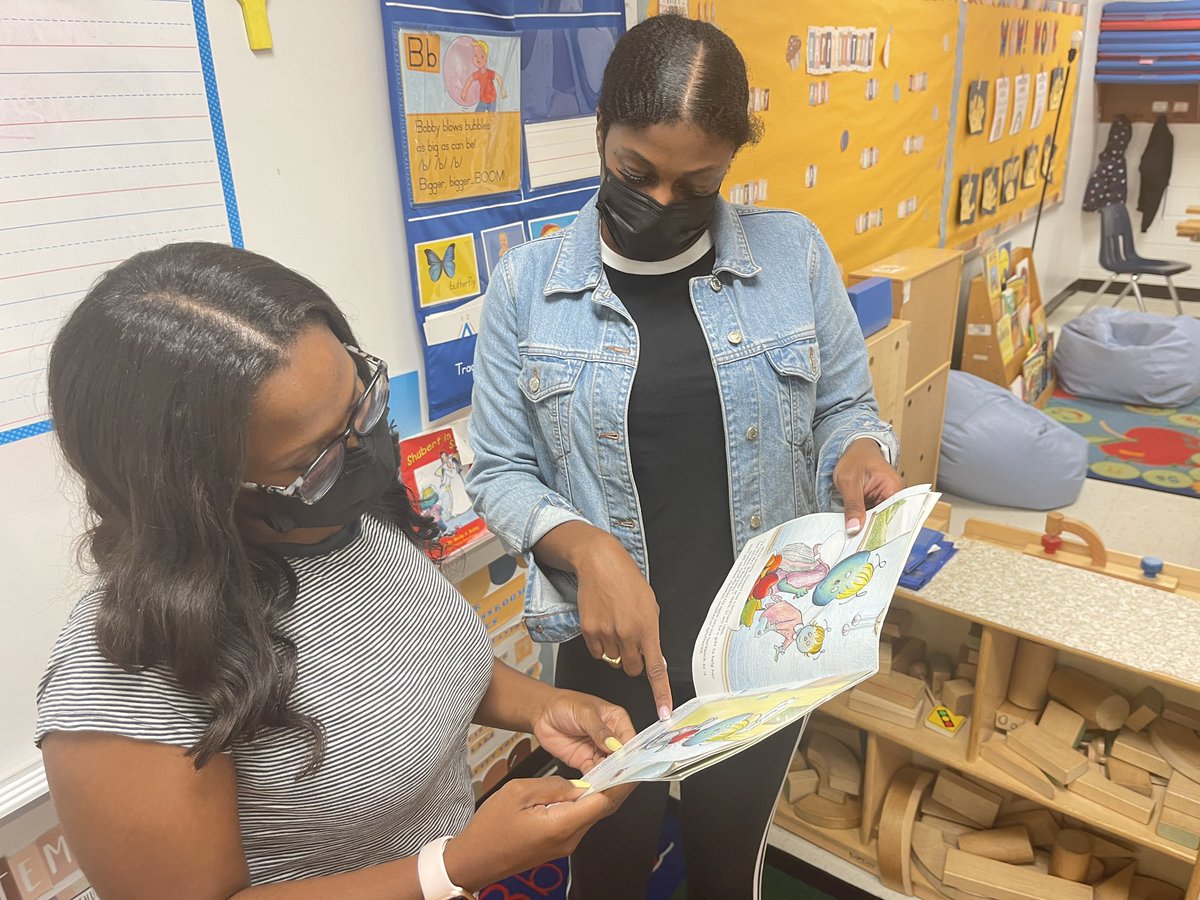 Yes, we rolling even on a Saturday at the View! Shout out to the entire ILS team for showing up and supporting the planning needed for small groups. #teamwork #Collaboration #watchUSgrow @BESPandaWallace @OutsidetheQuad <a href="/Cheniqua19/">Nikki Jackson</a> <a href="/tadpho/">Torey Domineck</a>