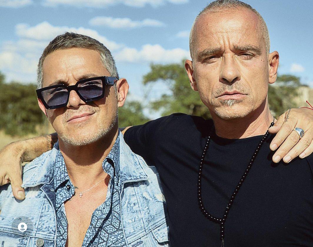 La música 🎶 
Los amigos de siempre ♥️
Los mejores recuerdos 🙌🏼
La vida 🫶🏻
#SOY
#SONO
Seamos magia entre todos💫
Seamos juntos mucho más💪🏼
<a href="/alejandrosanz/">Alejandro Sanz</a>
<a href="/RamazzottiEros/">Eros Ramazzotti</a> 
<a href="/Ritmo_Romantica/">Radio RitmoRomántica</a> <a href="/RadioCorazonPe/">Radio Corazón 94.3 FM</a> <a href="/RadioDisneyLA/">Radio Disney Latino</a>