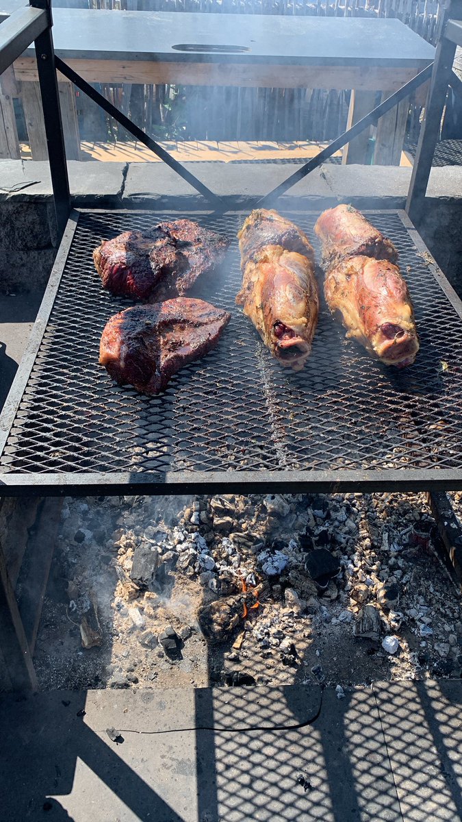 rattyrelic's tweet image. #brisket #beefshank @Mallard_Cottage