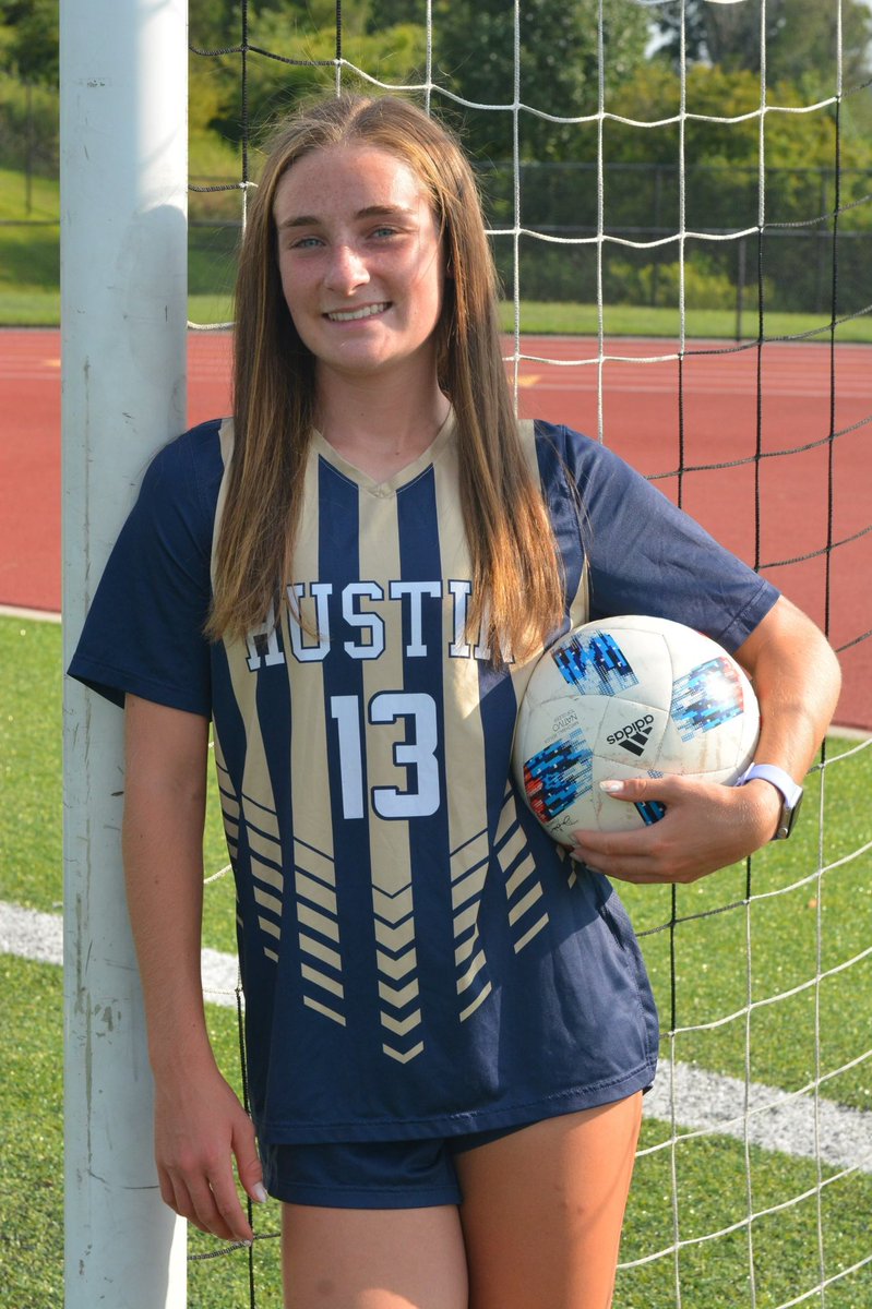 EllieKeefer23's tweet photo. #SeniorYear @RustinGSoccer⚽️#RustinXC🏃‍♀️ @WCRustinKnights #ClassOf2023 https://t.co/tgk1jI7WZE