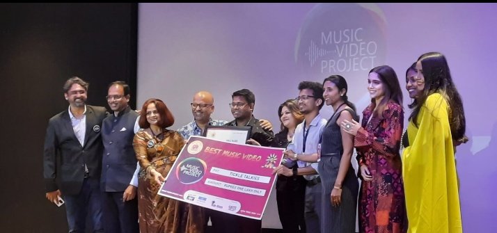 mybmcbizsupport's tweet photo. Grand Finale of #MusicVideoProject under UNESCO - Mumbai Creative City of Film Congratulations to all Winners in various Categories.
Thank you for your kind support @AshwiniBhide @sb_speak @mybmc @48hfpindia @KalaGhodaArt 
#UNESCO #citiesoffilm @Maha_FilmCell #CreativeCityofFilm https://t.co/N4nP5TONTa