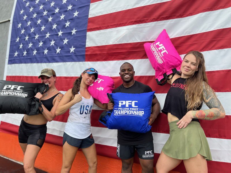 kimberlywxw's tweet photo. So this just happened… @FightPFC #pillowfightchampionship https://t.co/85I5vb3COQ