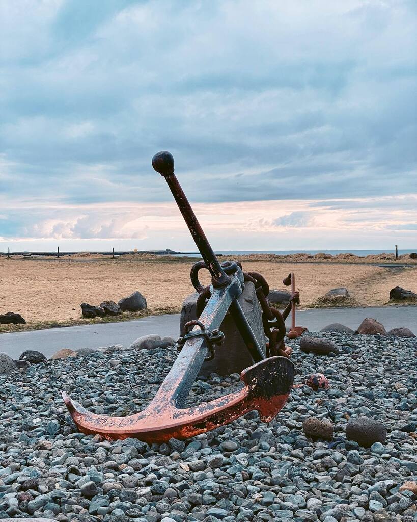 AaronDLuke's tweet image. Reykjavík, Iceland 🇮🇸
・
・
・
・
・
・
・
・
・
#tourlife #roadlife #roadielife #worldtraveler #ohtheplacesyoullgo #travel
#reykjavik #iceland #is #grotta #gróttuviti #🇮🇸 #editionhotel #rvkedition #landscape #seascape #hotel #interior #airplaneview #gr… instagr.am/p/ChxW4r-JUGA/