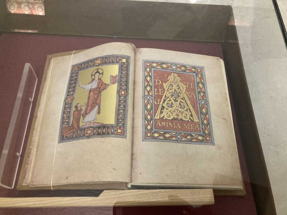 euro_tour's tweet image. エヒテルナッハ(ルクセンブルク)。
本日の風景より②
修道院博物館。美しい写本の数々。