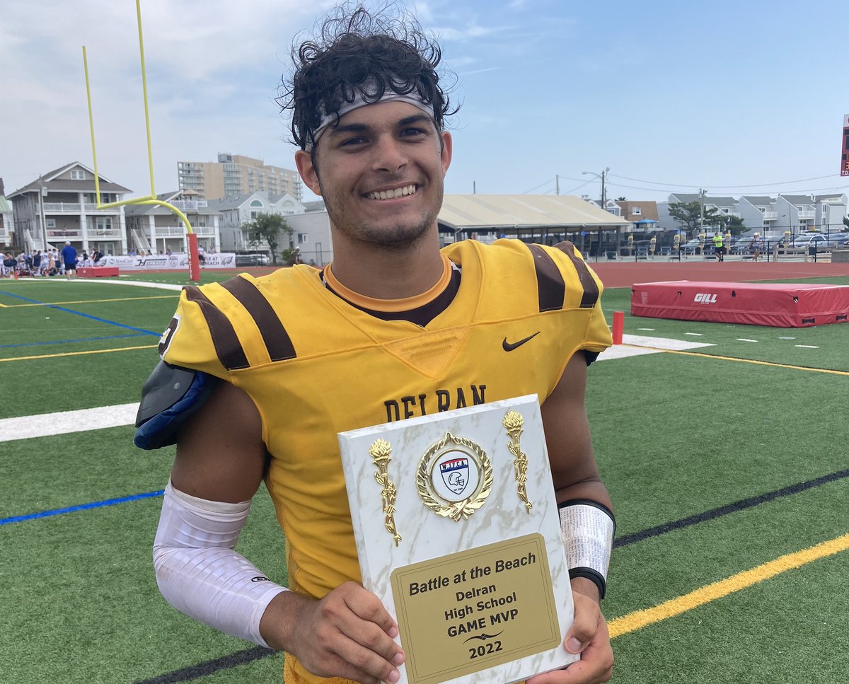 kminnicksports's tweet photo. Derek Namnun was named Delran MVP in 17-13 loss to Wayne Valley in Battle at the Beach. The QB threw for 95 yards and a score, while scoring the Bears' first TD of the season.
@DNamnun @DELRANFOOTBALL @coachholmes79 @WVFootballHS @WJFCA2020 @TDClubofSJ https://t.co/c3ucuhVQ50