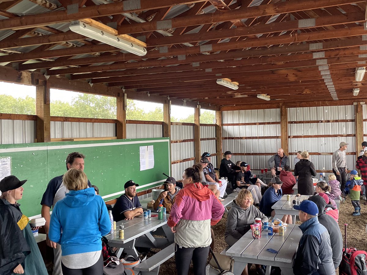 <a href="/robertparks247/">Robert Parks</a> How about some fine fundraiser hot dogs cooked by our StrathCo/FtSk parents at the <a href="/EISPA_YEG/">EISPA - Slo Pitch League</a> tournament at Dow Centennial Field? Here all day and tomorrow! Maybe Mayor <a href="/GaleKatchur/">Gale Katchur</a> or other local Cllrs want to join us to encourage us despite the rain? #RainSchmainWeHaveHotDogs