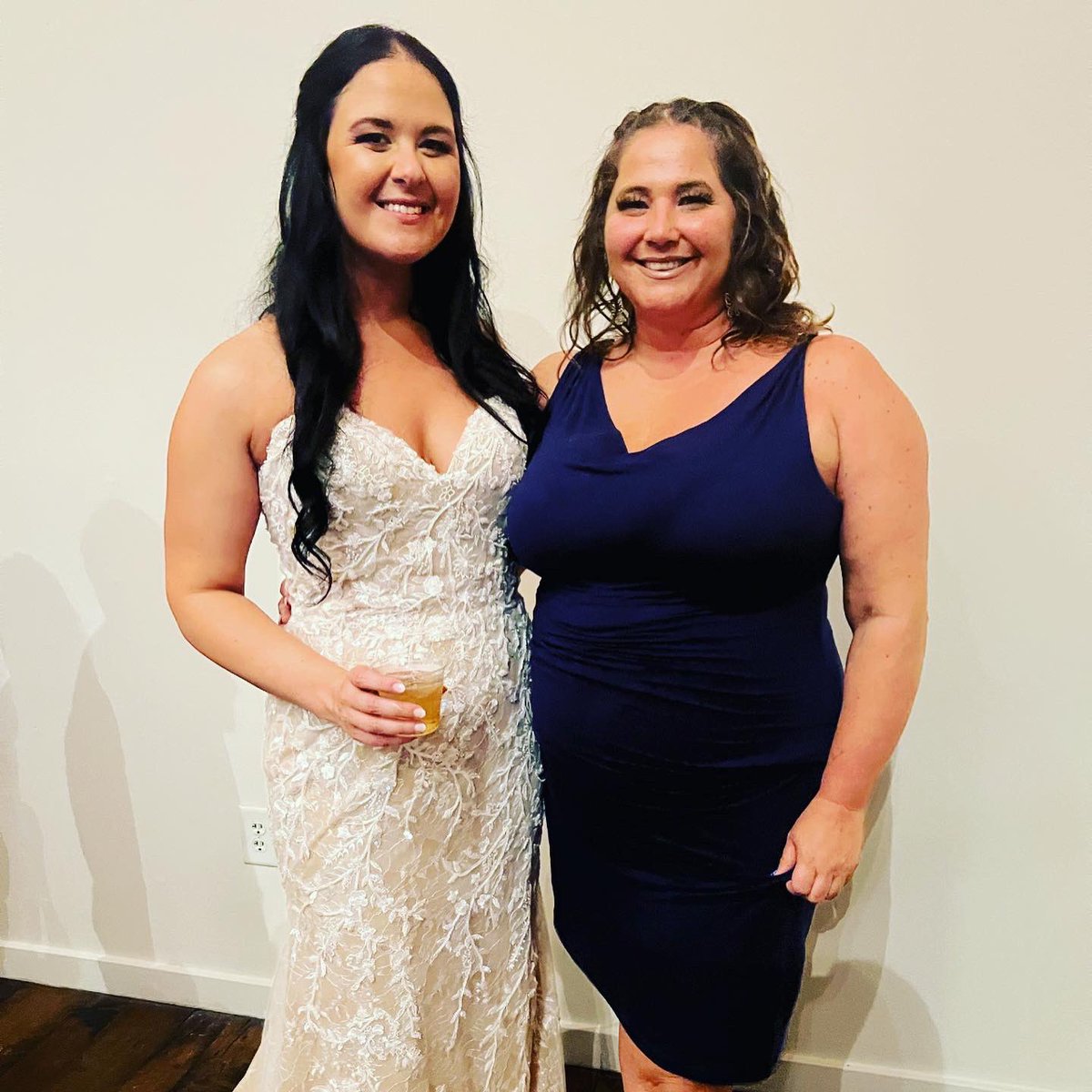 LindsayyOnAir's tweet photo. Celebrated Love yesterday with my radio sister @HayleyOn1029 on her big day and it was perfect! β€οΈAlso you should hire @ChaseOnGame to officiate your wedding, he does a π₯job! #Happilyoverafter #radiosister #Nashville #love https://t.co/J0EzDTvIdw
