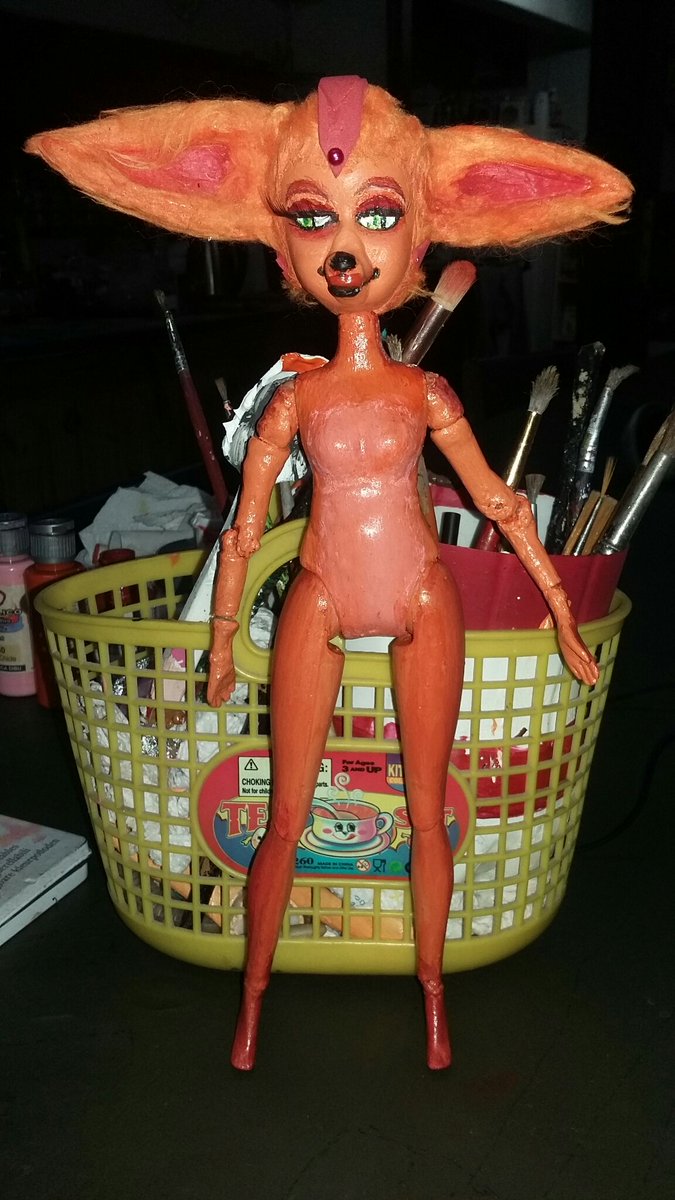 MerBleue666's tweet photo. three days of work to be able to give Fara her new body! combine the original body with the waist down of another doll to create a THICC body
#starfox #faraphoenix #dollcustom https://t.co/QQErBbWmt9