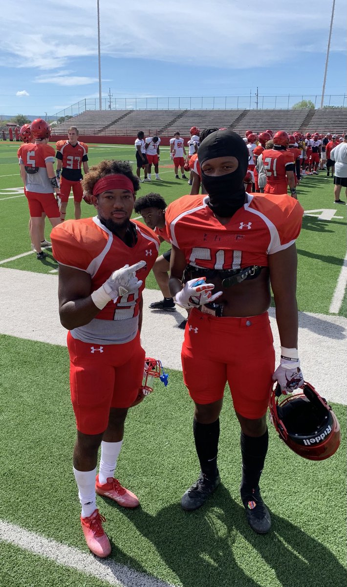SRFBBoosters's tweet photo. #OnceUponASaturdayInAlpine @SRSUFootball @JayBussey_9 https://t.co/hWArrxv8yJ
