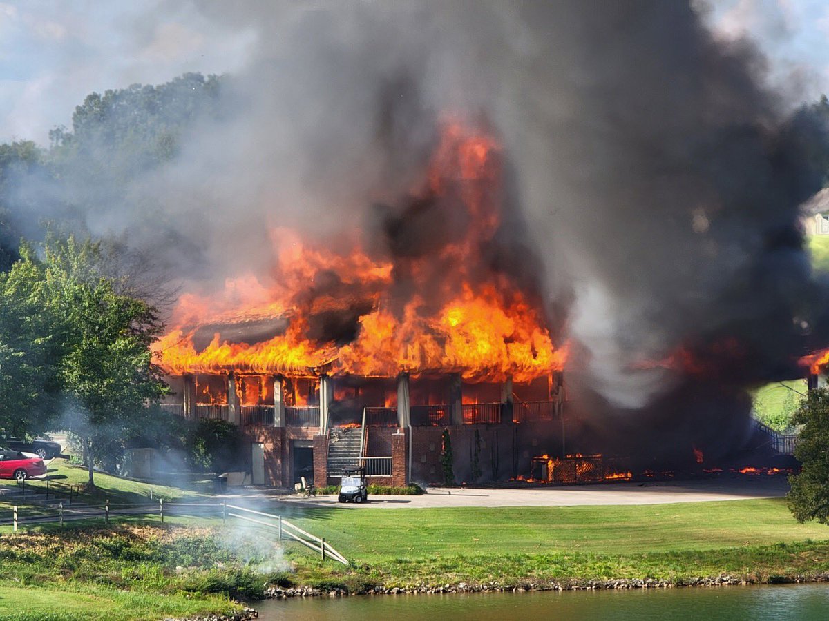 Tanasigolf's tweet photo. Sad sad day at Tanasi! Thankfully everyone got out and no one was hurt. Big thanks to the first responders from multiple districts. https://t.co/DfGh3HE4Xo