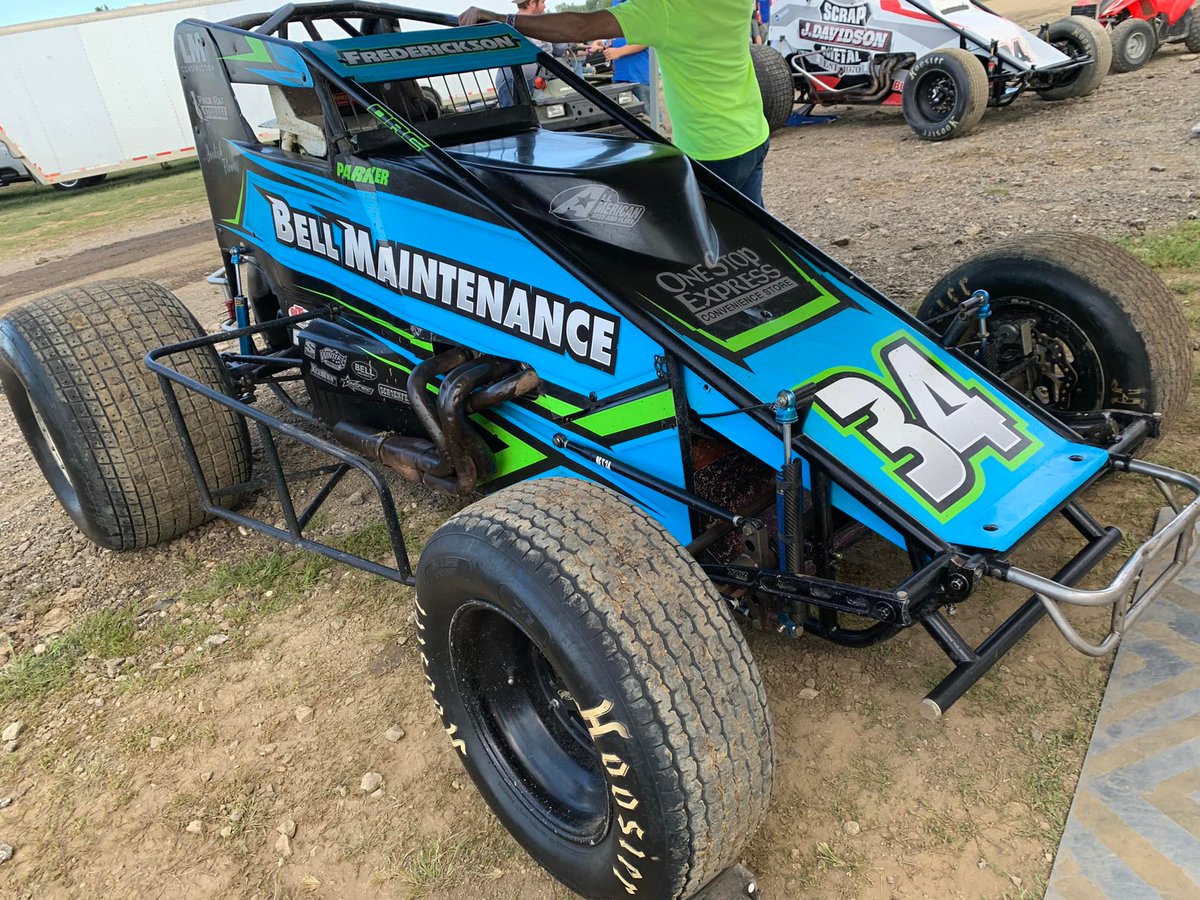 USACNation's tweet photo. .@PFrederickson58 made the feature for the first time in his USAC @AMSOILINC National Sprint Car career last night at @kokomospeedway.

The Kokomo native earned ProSource Hard Work award honors for his performance.

Tonight's he vies for his first #Smackdown finale start. https://t.co/zA0PrCHSke