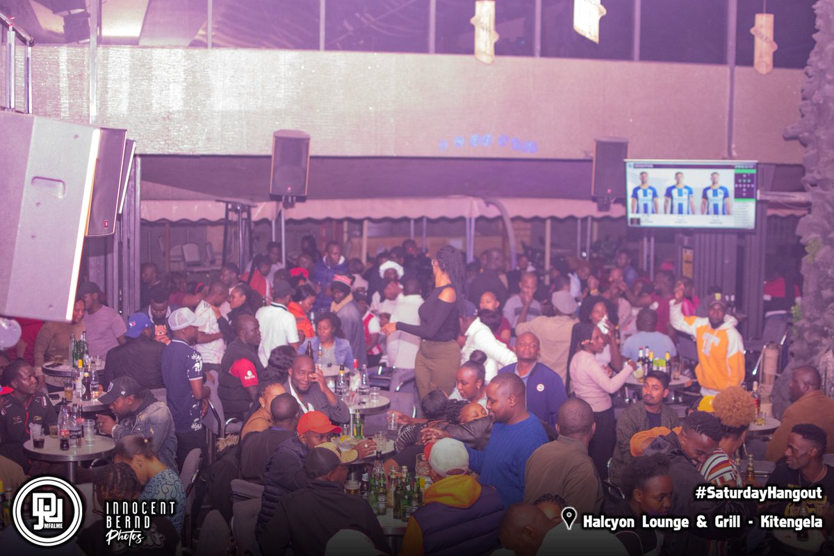 DjJoeMfalme's tweet photo. Mr. Sherehe in Kitengela @HalcyonLounge for a #SaturdayHangout Party • A #JoeMfalmeLive Experience • Connecting people through music •
📸 @innocent_bernd
🎤 @HypeGadKenya https://t.co/sUPRUy1xKg