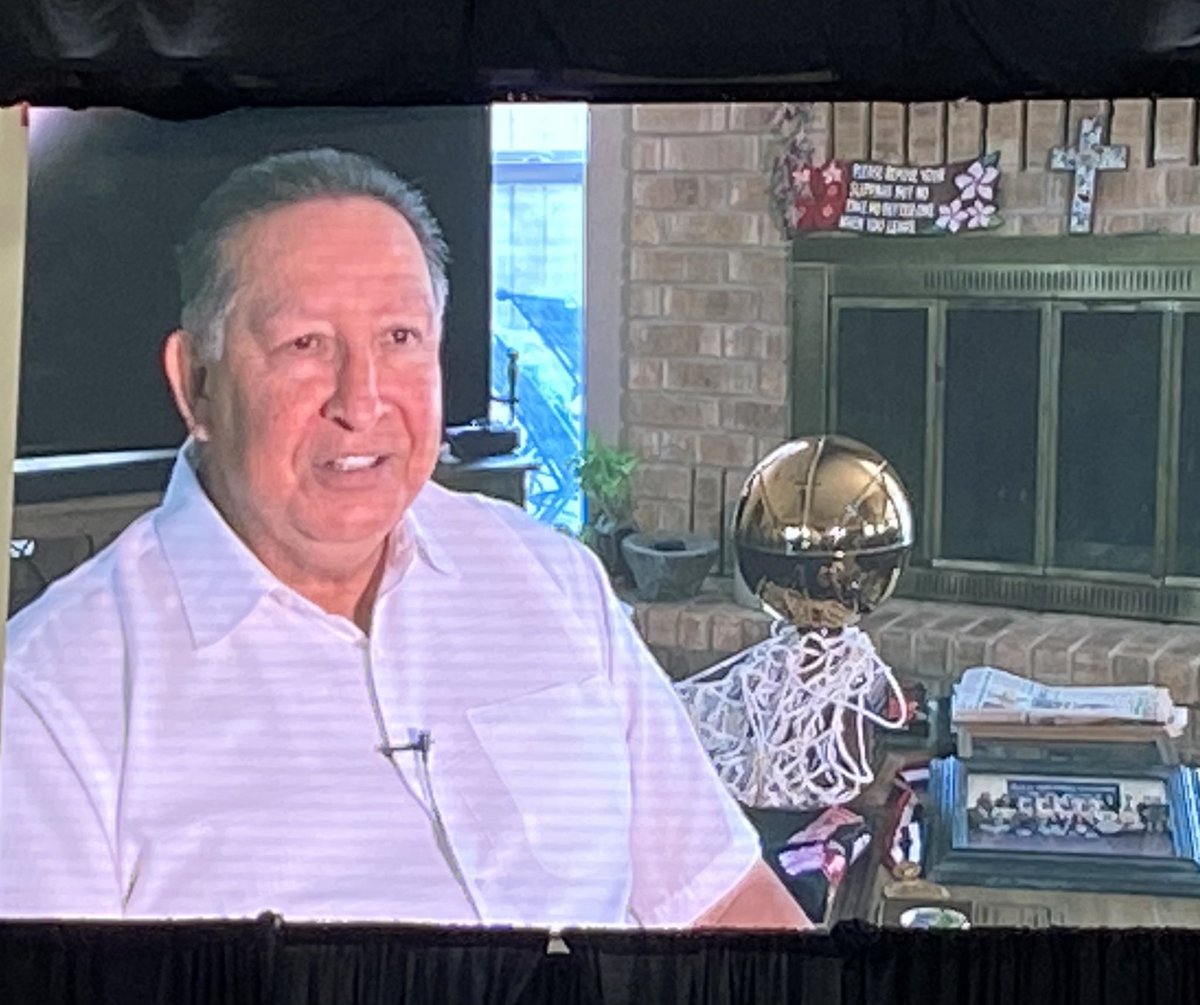 SAISDFoundation's tweet photo. Honoring Gerardo Marquez at the @SAISD Athletic Hall of Fame. @SAISDBurbankHS alumnus who went on to coach the 1997 State Championship @Fox_Tech_HS Basketball Team. #SAISDProud @SAISDAthletics https://t.co/g78UQyIcAd