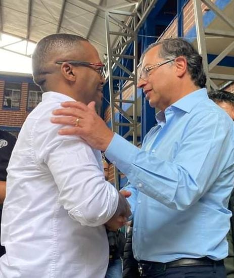 felipecanizalez's tweet photo. Por invitación de Presidencia de la Republica, participamos en el Puesto de Mando Unificado, liderado por el Presidente @petrogustavo. 
Sigue🧵 https://t.co/CsIfxGwxWX