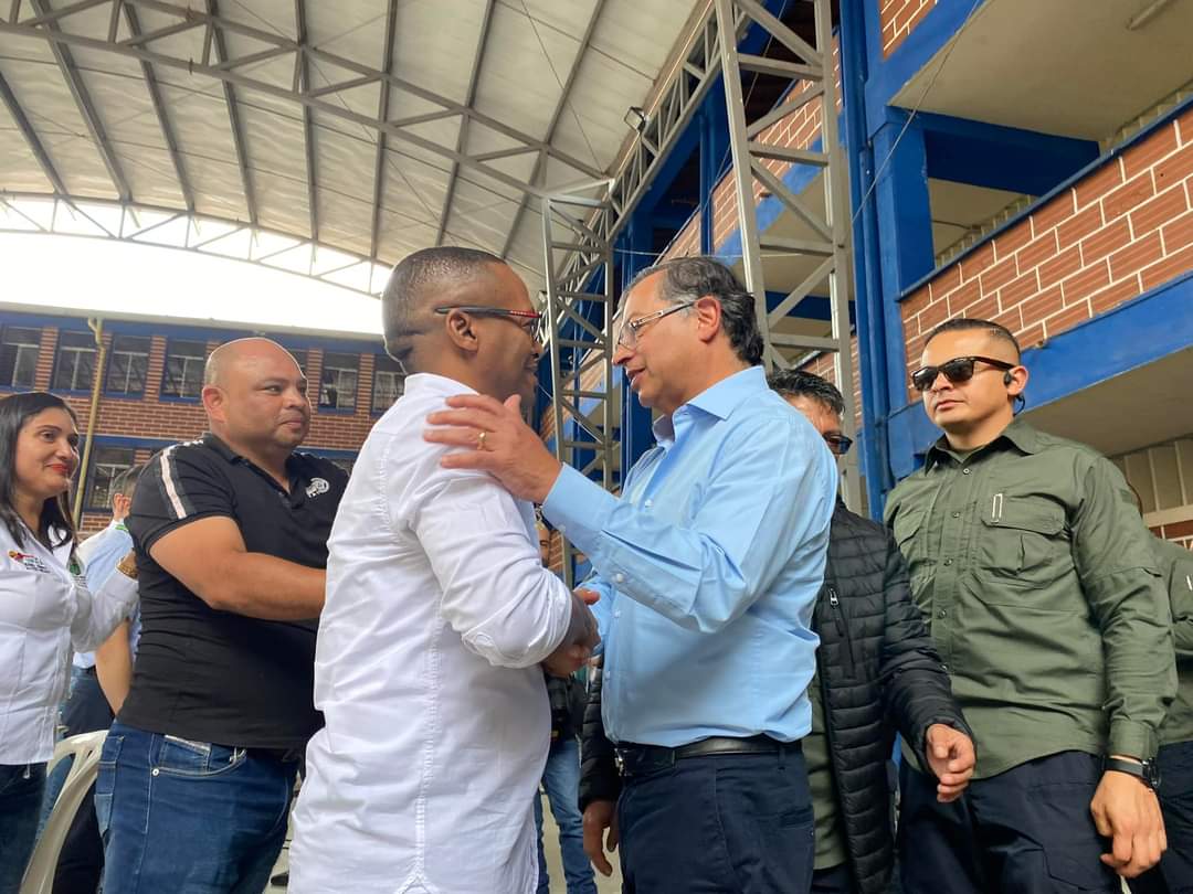 felipecanizalez's tweet photo. En estos espacios un capítulo especial para la articulación de acciones de prevención y protección que garanticen la vida de líderes, lideresas sociales, personas defensoras de derechos humanos y firmantes de paz.

Fin del 🧵 https://t.co/PL1MjEO19j