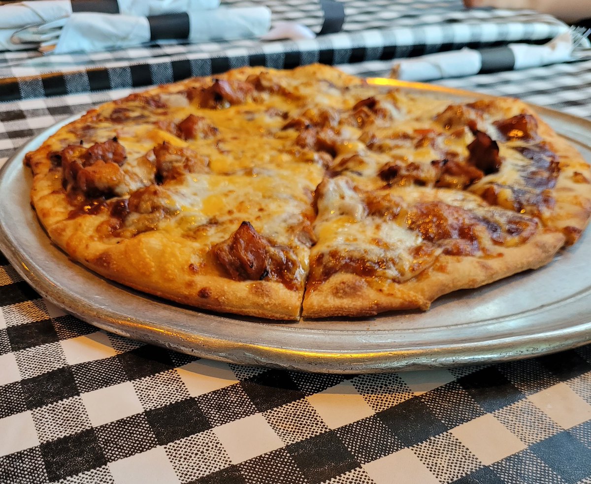 Hey-o! It's the BBQ Chicken pizza from <a href="/puccinis_pizza/">Puccini's Pizza Pasta</a> 

Great pizza, great people!