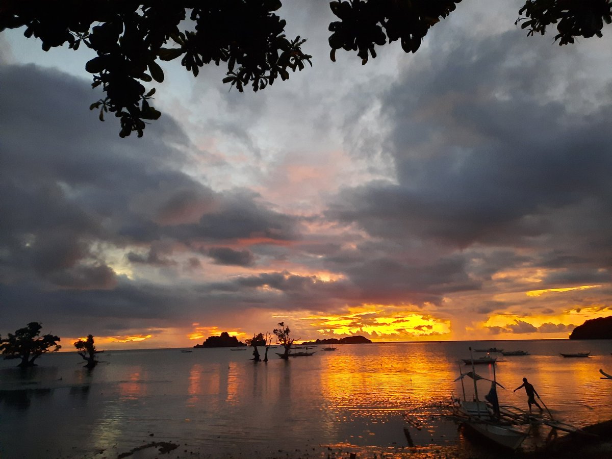 MissMemerLa's tweet image. #goodmorning 
Sharing some snip of #sunrise from #IslaGigantes