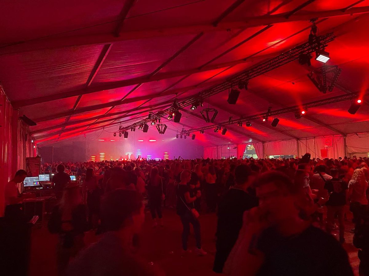 Security_2_All's tweet photo. @work voor @ISPS_Security bij @stoppelhaene  in Raalte

Er zijn vele optredens en het word weer vanouds gezellig in Raalte

#Raalte #biertje #Stoppelhaene #security #wijntje #feest #optreden #IBT https://t.co/IGCePxWpoh