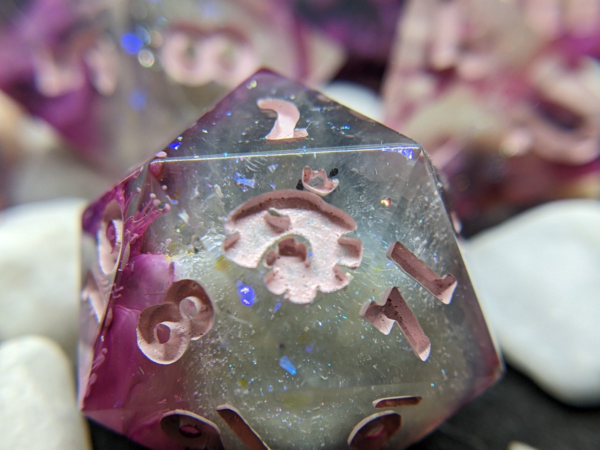 Preview of some of the dice I put on the site as the second half of the update! Lots of dice this time round. Take a peek! 

Royalramresin.com

#dice #dicecraft #diceset #dnd #ttrpg #ttrpgdice #polyhedraldice #homebrewdice #handmadedice #handmade #smallbusiness
