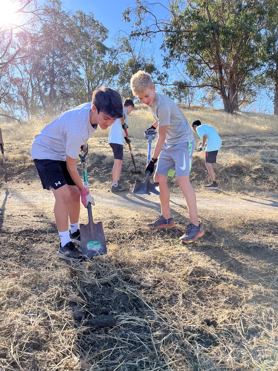 NorthgateXCTF's tweet photo. Sometimes you take pleasure in running the trails. Sometimes you give back to the community by improving the trails. Sometimes you take pride in doing both. Great day of learning the course and cleaning up at Hidden Valley Park. Thank you Broncos for all sweat and smiles. https://t.co/PV2Zw3gqv8