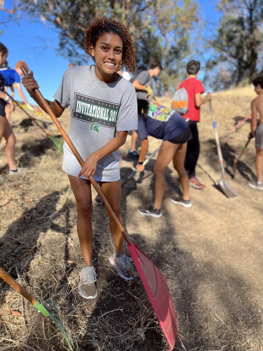 NorthgateXCTF's tweet photo. Sometimes you take pleasure in running the trails. Sometimes you give back to the community by improving the trails. Sometimes you take pride in doing both. Great day of learning the course and cleaning up at Hidden Valley Park. Thank you Broncos for all sweat and smiles. https://t.co/PV2Zw3gqv8