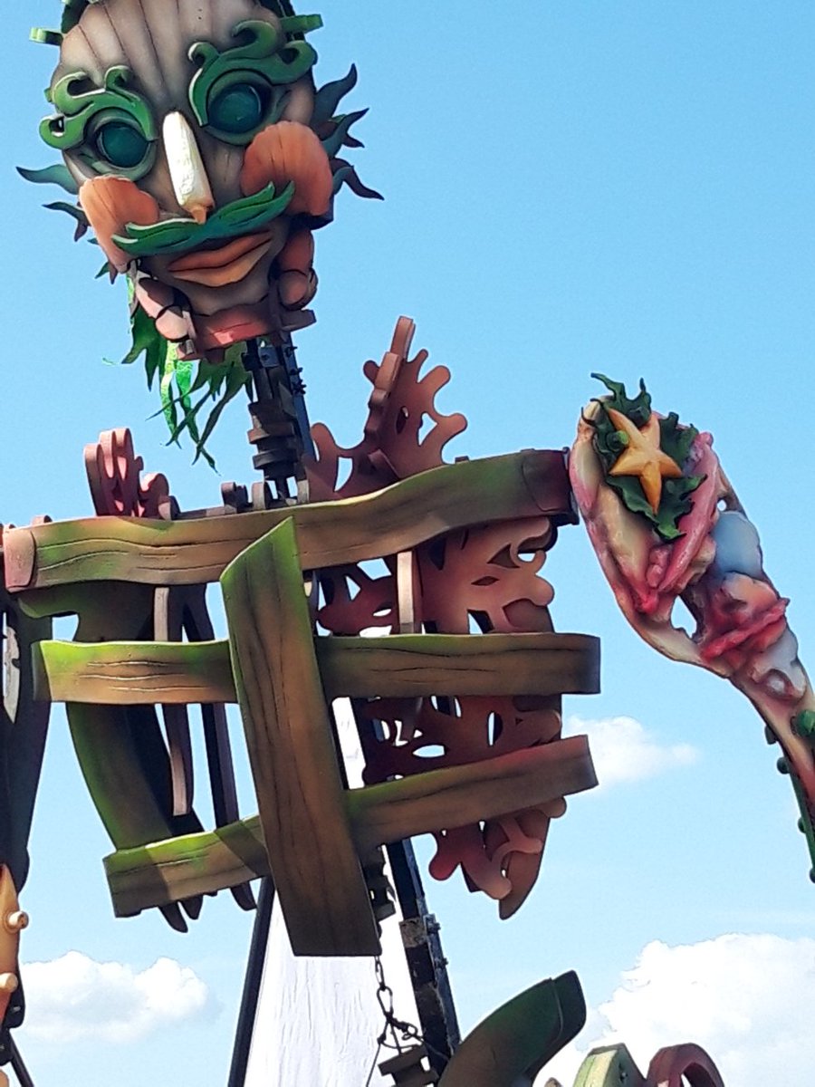 Excellent day <a href="/GDIFestival/">Greenwich + Docklands International Festival</a> @AutinDT #autindt #Greenwich Out of the Deep Blue. Giant sea puppet.