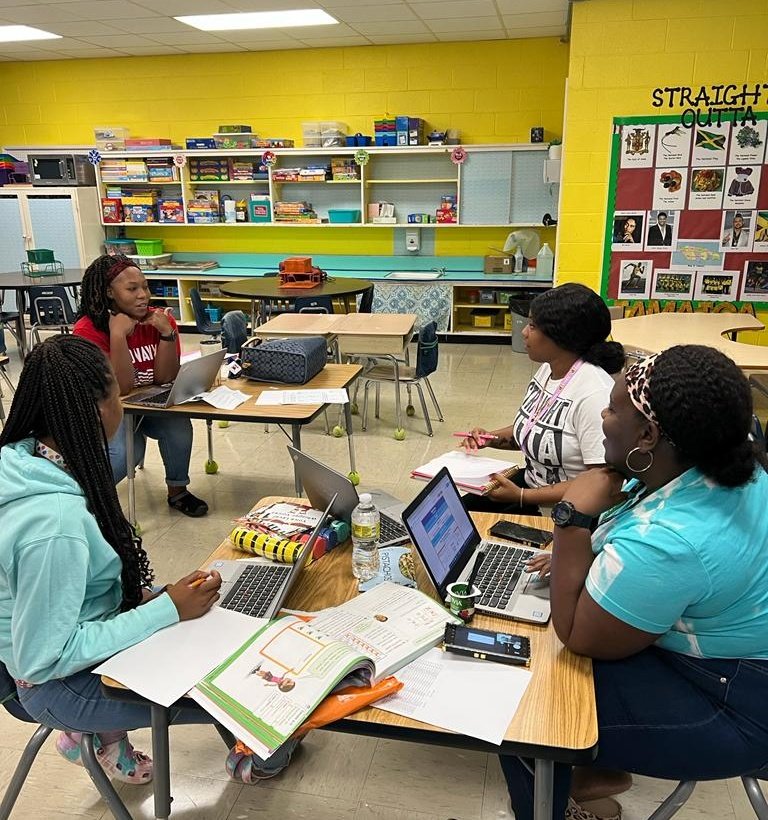 I get to lead the most awesome team <a href="/SunnysideTigers/">Sunnyside Elementary School</a> 😊😊😊 kicking off the year with a great start. <a href="/ParticipateLrng/">Participate Learning</a> #teamleader #globalambassador #unitingourworld 🇺🇲🇯🇲