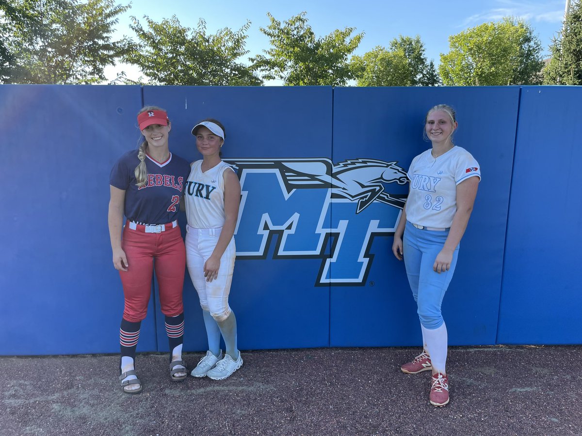 FuryWilliams's tweet photo. Thank you @MT_Softball for hosting these fine young ladies today. @NeelyG_2025 @emmalinewhitt @14EizabethM2025. Appreciate @UTMSoftball @TNUsoftball @CStateSoftball for also being there to help with camp! #itsgreattobefury @SoftballDown @IHartFastpitch https://t.co/TlGZt9eDxi