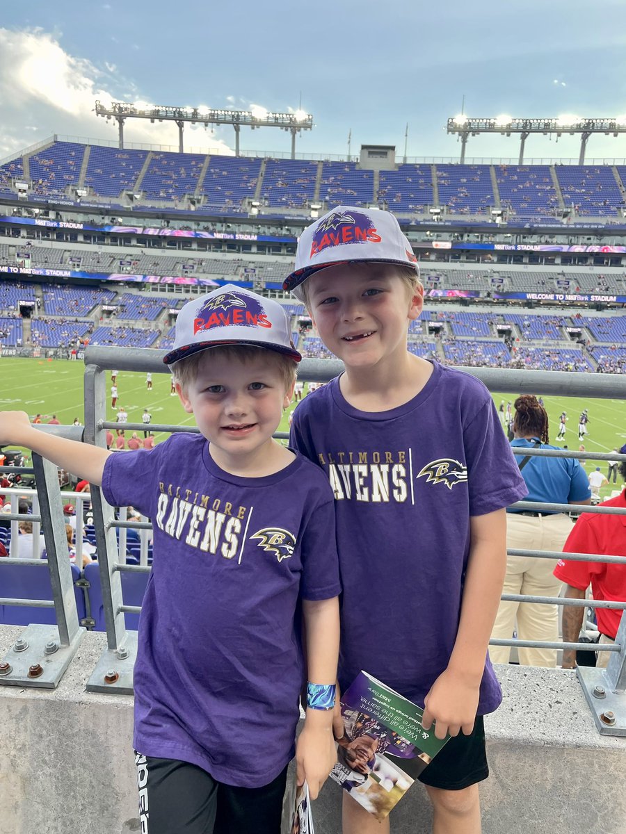 brookeee1984's tweet photo. 💜🖤🏈 #RavensFlock #ravensflock #Ravens https://t.co/UL4lZdP7lu
