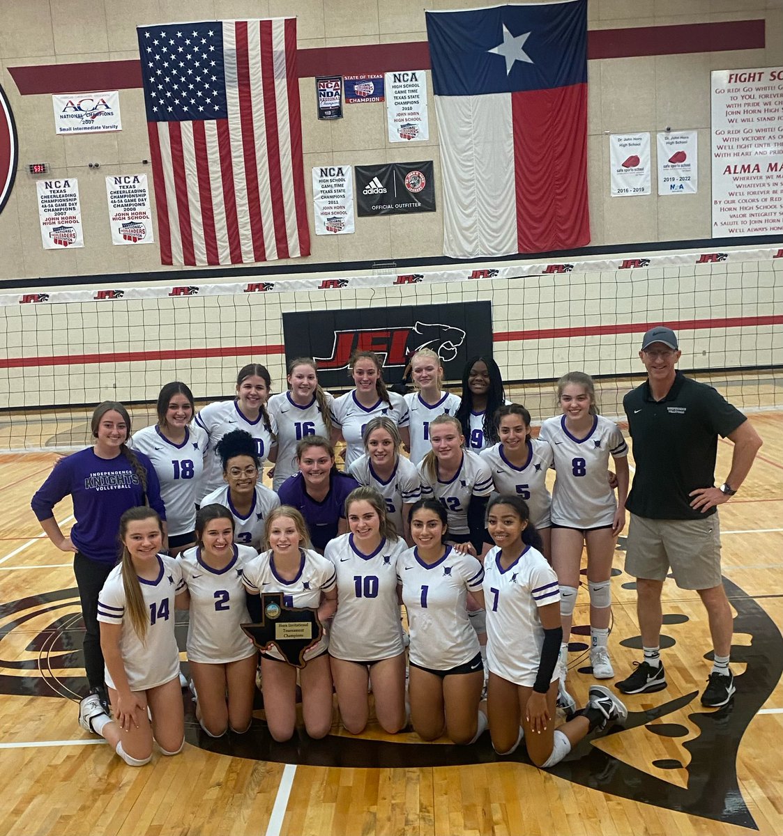 ihs_vb's tweet photo. Closing out tournament season with 1st in the Mesquite Horn Invitational!!! 🏆Beyond proud of these girls and all the hard work they put in to get here!! Let’s keep it going all season!! 💥💜#bleedpurple #HWPO #CHAMPIONS https://t.co/ve1NwGmet9