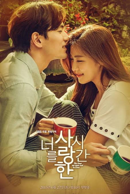 Kdrama da arkadaşliktan aşka dönüşen konulu dizilerde üstüne yok bu dizinin benim için. 
Hala ara ara sahnelerini izlerim
Bakin yine aklima geldi özledim 🥺
( The Time We Were Not In Love)