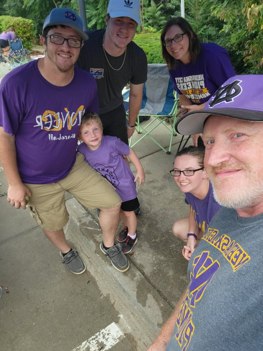 JasonSouthard73's tweet photo. Hey Pioneer football!! Good luck tonight from the Southards!! @NCHS_Pioneers #tailgatingfun https://t.co/b3BJm4M6rm