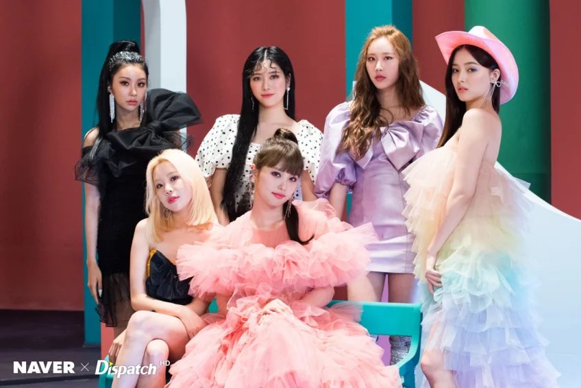 _jhon_6's tweet photo. @billboard @MMLD_Official @billboard ❤ MOMOLAND QUEENS OF LATIN AMERICA❤ https://t.co/prRFAPS7kx