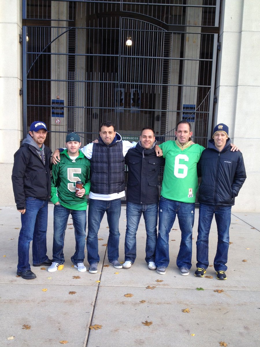 FrankSan33's tweet photo. @FightingIrish @NDFootball @hindu00 @JohnJb76 because we went to South Bend 10 straight years but haven’t been back to see the Irish since 2015. Team 🇨🇦 https://t.co/Vt5hB9Huwh