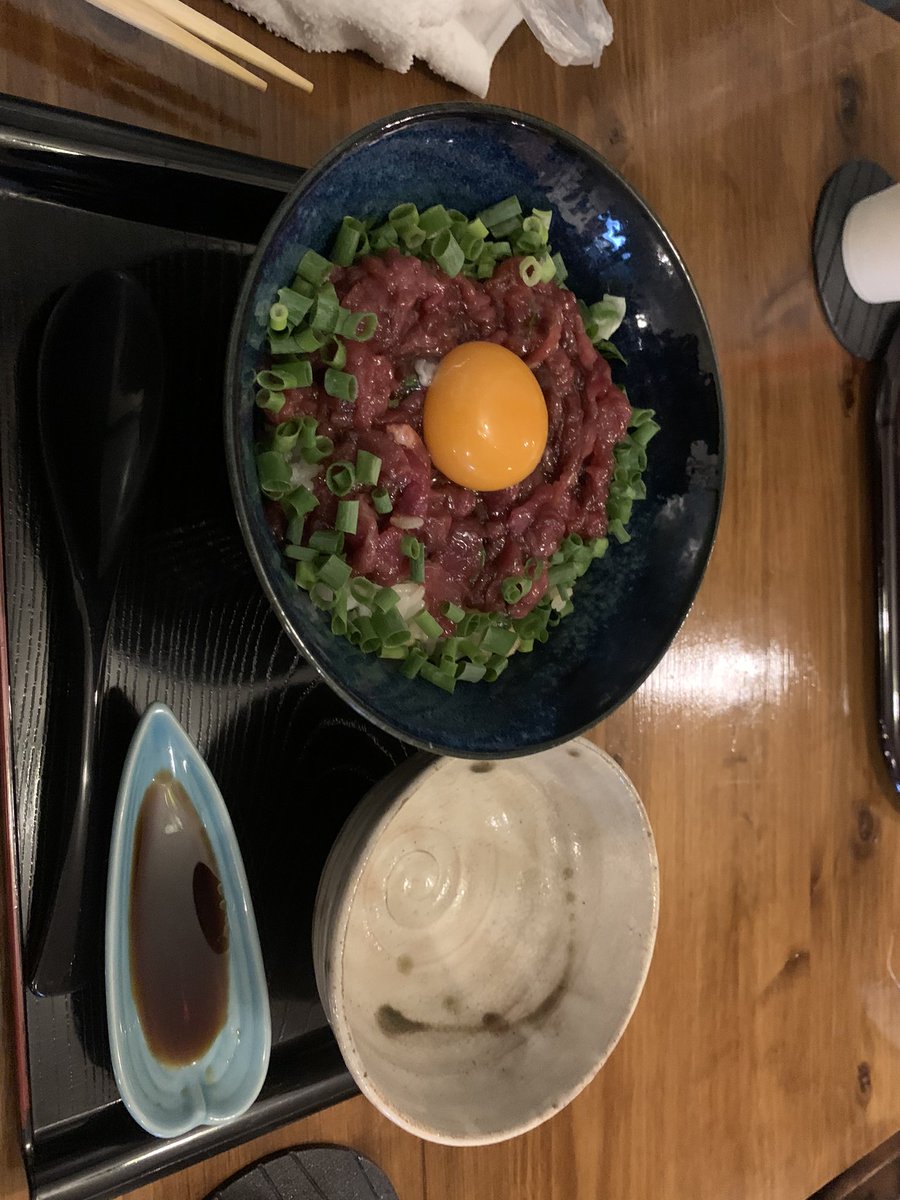 Nagataryou1215's tweet photo. 高蔵寺にあるbasouさん
ユッケ丼と馬刺しの肉寿司絶品🐴
また行きたいですおすし🍣
#馬刺し #馬肉ユッケ #肉寿司
#ユッケ #basou #春日井 https://t.co/HzSYr4Z1is