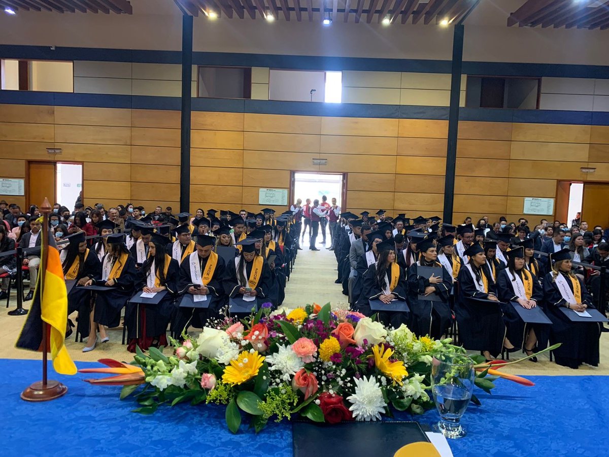 Los valores del egresado de la <a href="/UniversidadUNAD/">Universidad UNAD</a> son fundamentales para el país, por su 
tenacidad, personalidad, carácter y compromiso con una mejor sociedad !Felicitaciones!