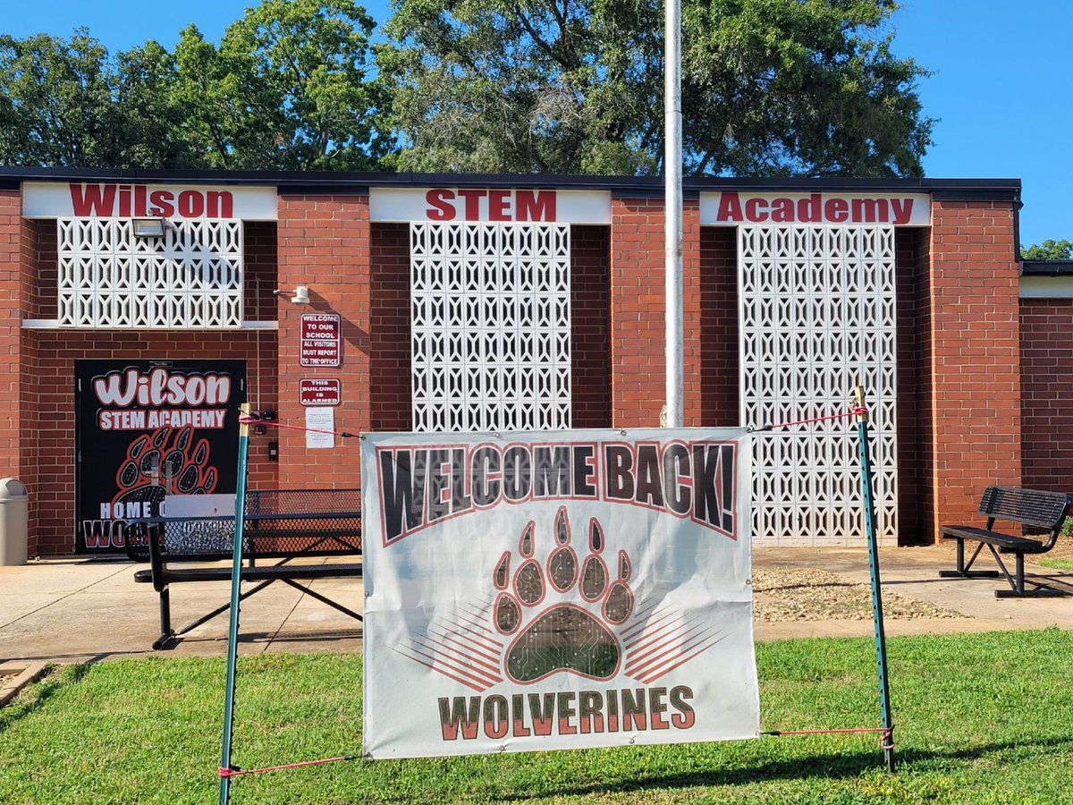 WilsonStem's tweet photo. #WeAreready @WilsonStem for another fabulous school year. We can't wait to welcome our scholars back this Monday! @CharMeckSchools https://t.co/ytBakanWhk