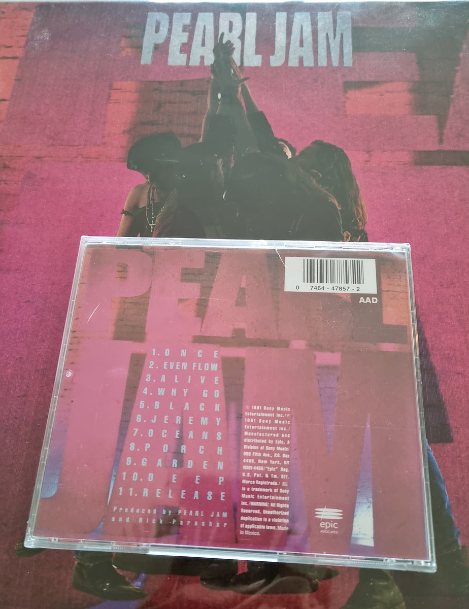 sembroy1's tweet image. 31 years ago @PearlJam