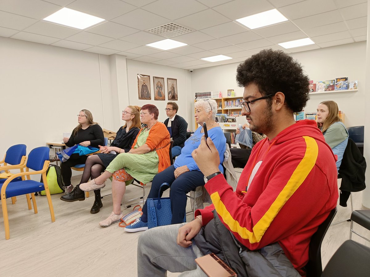 indembiceland's tweet photo. Some pics from today's workshop on - Warps & Wefts: The Tapestry of India by Dr. Shilpa Khatri Babbar, Chair of Indian Studies at the University of Iceland at Gardabaer Library!
#IconicWeek #IndiaHandloom #AmritMahotsav
@AmritMahotsav https://t.co/FpOlKcJoMI