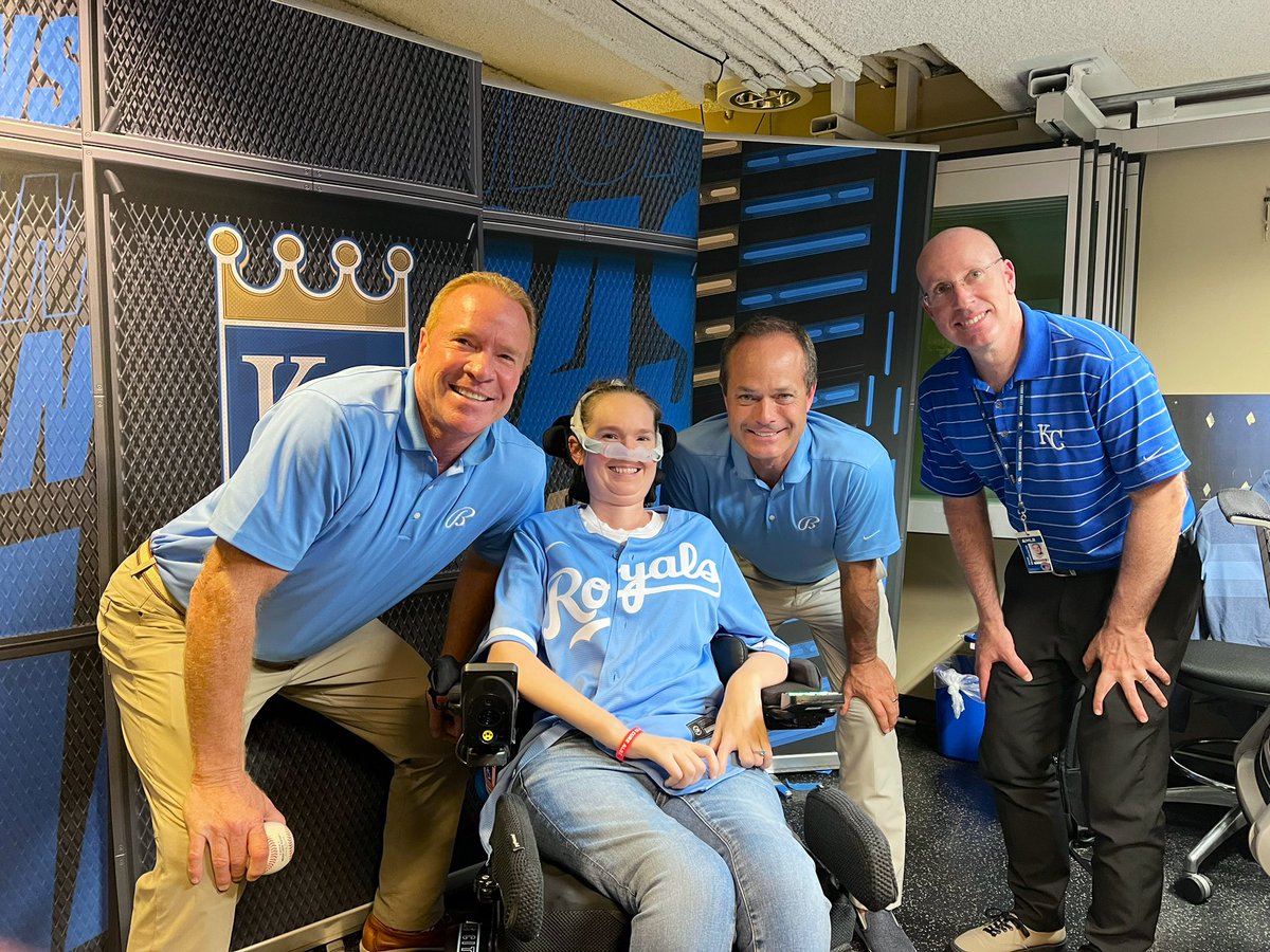SarahNauser's tweet photo. I have sat in nearly every area of Kauffman stadium. From nose bleeds to the nicest suite in the house. Last night, I got to watch the game from the booth with these guys with a headset on. Watching them do their thing was remarkable. Thank you to all the crew at @BallySportsKC https://t.co/oLtDrK0bBd