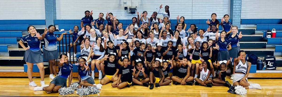 LamarCHScheer's tweet photo. I alone cannot change the world, but I can cast a stone across the waters to create many ripples

#wereone #lamar #lamarcheer #bluetrack @LCHSCHEER_ #lamarhornets https://t.co/pYdeuXpUzO