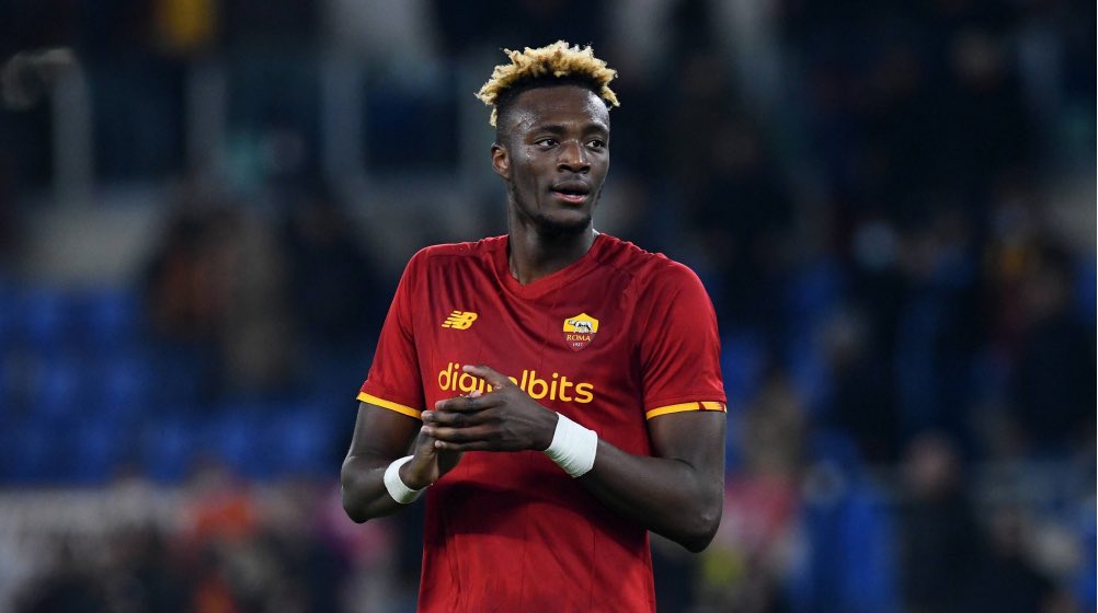 LesDieuxdutacle's tweet photo. Fin du Match !
Juve 1-1 Roma
La Roma ramène 1 point de son déplacement à Turin après l’égalisation de Tammy Abraham en seconde période ! La Juve aura quelques regrets de ne pas être parvenue à tenir le résultat.
#MatchFocus #JuventusRoma #abraham #Dybala https://t.co/rwdNkaDwX1