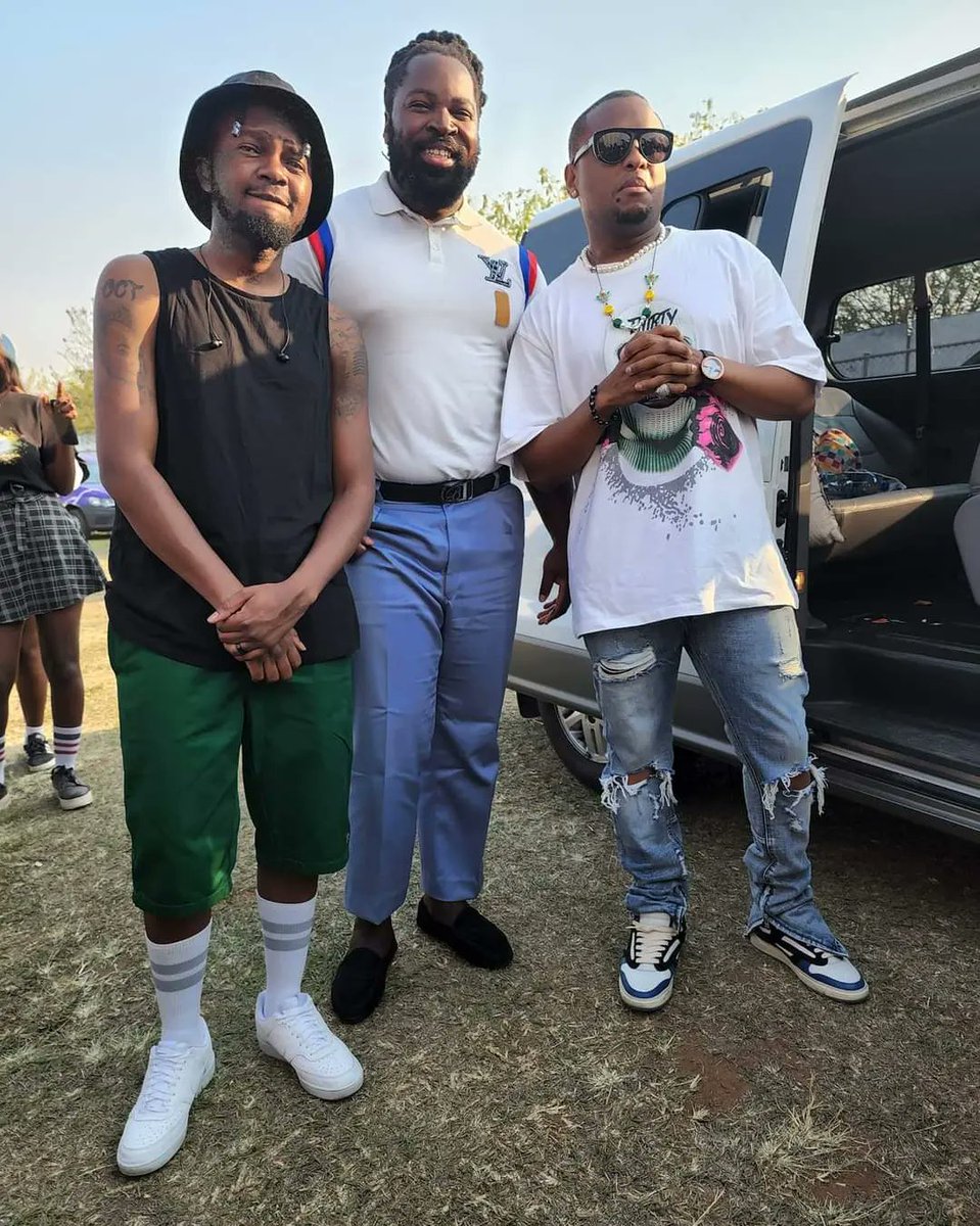 realMadumane's tweet photo. Hip Hop Was Resurrected Today @KanyamazaneStadium #MtfSchoolSportsTournament
And There Was Harmony And No Beef Between @kwestadakar @bigzulu_sa @mrcashtime
#Quantham #150Bars #OmegaFreeStyle https://t.co/884sDRm98B